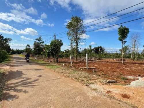 đường 18m xã Cư Suê