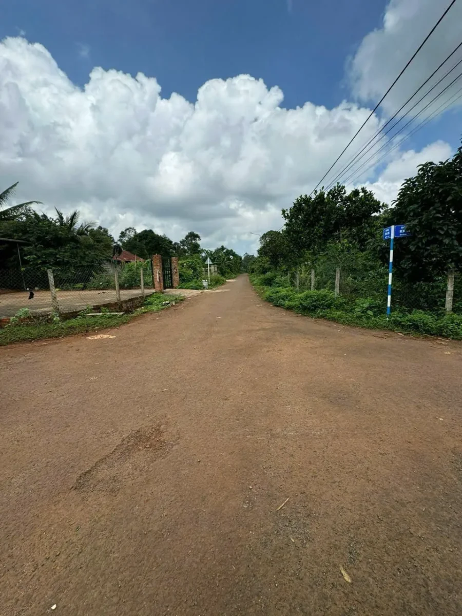 đất mặt tiền D3